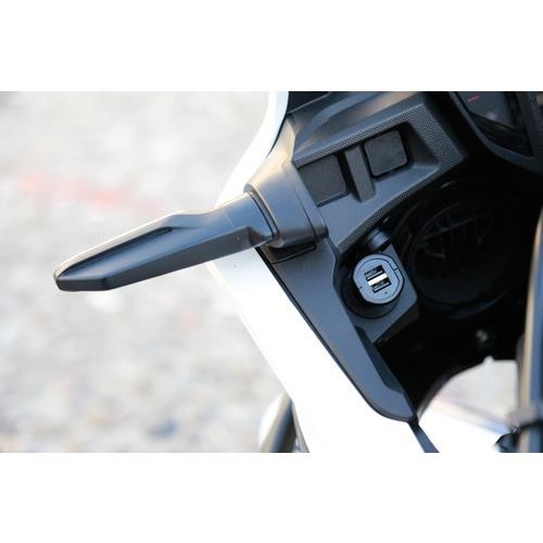 Uni-Tech, Universal Charger 2 USB Ports - Fast Charge - 2700 mA - 12/32V