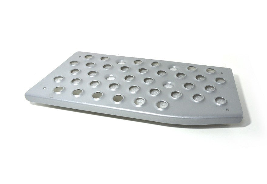 Lower grille right footboard with 2 steps