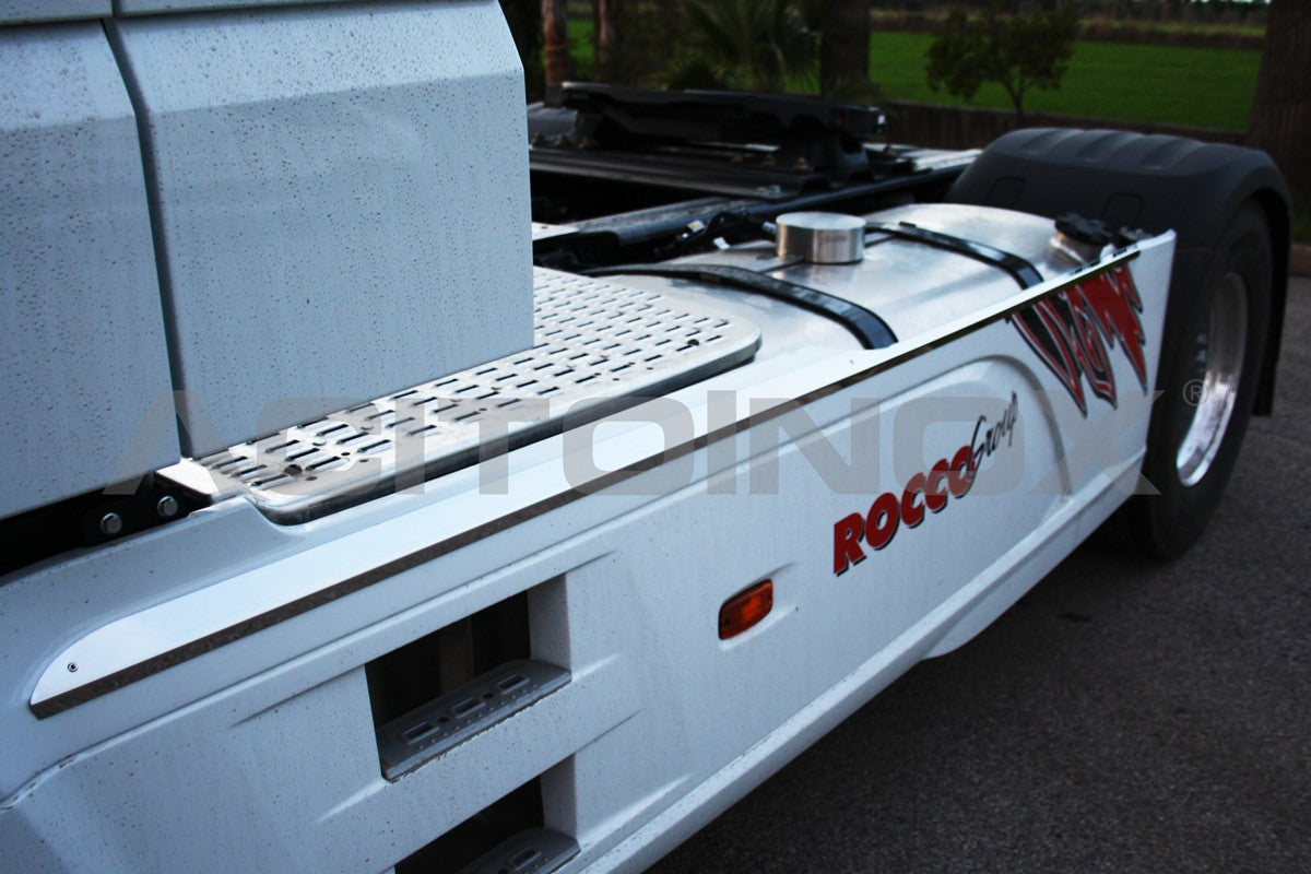 Coppia copri carena daf xf 106 euro 6