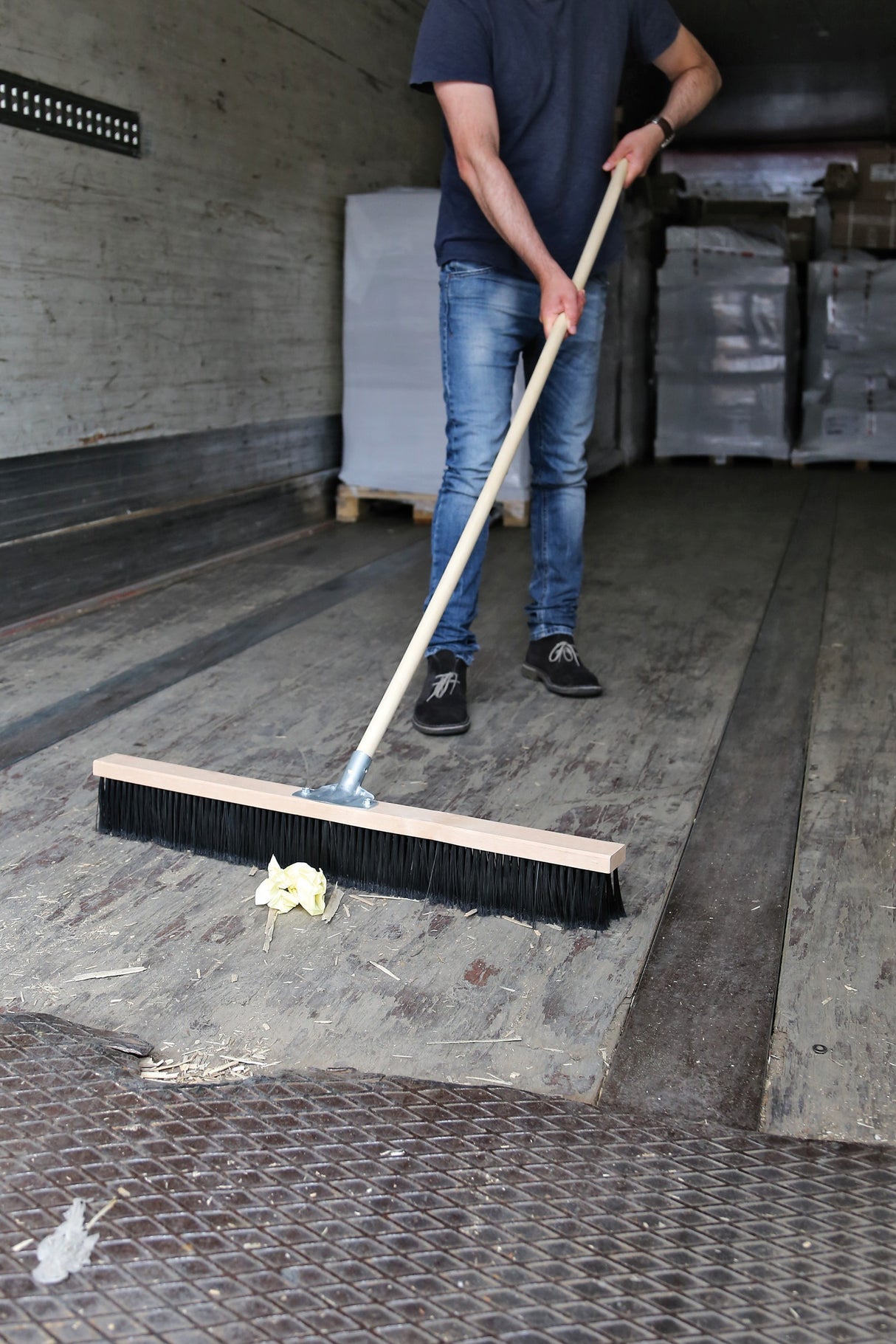 Scopa industriale in legno di faggio - 40 cm