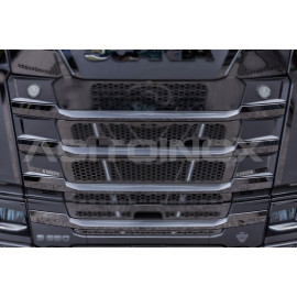 Applicazione profilo laterale mascherino Scania S/R