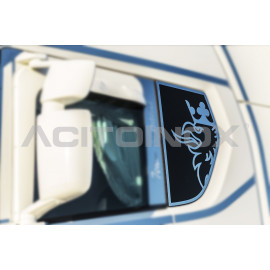 Applicazione vetro sportello Scania