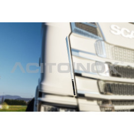 Coppia profili laterali mascherino Scania S