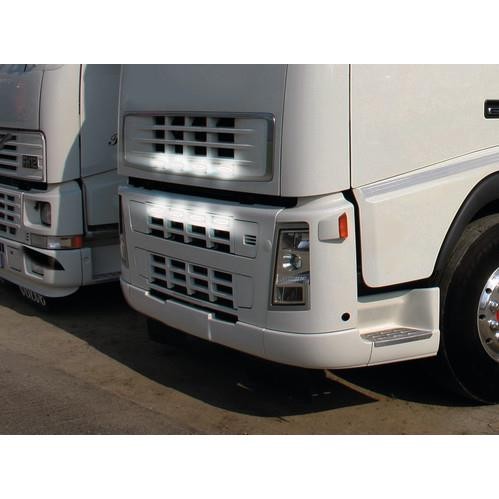 4 LED Clearance Light, Surface Mount, 12/24V - White