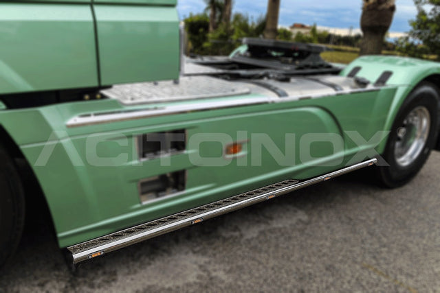 Tubo carena special - lato sinistro daf xf 106 euro 6