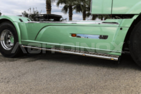 Tubo carena special lato destro 60 daf xf 106 euro 6