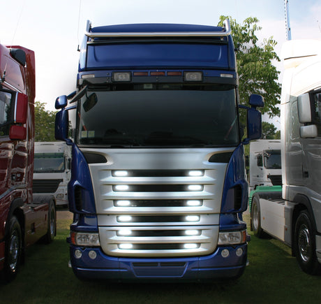 Luce ingombro a 6 Led, montaggio in superficie,12/24V - Bianco