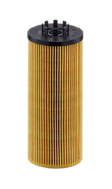 Filtro olio MANN-FILTER HU9003Z su fondo bianco
