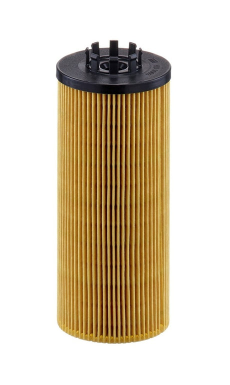 Filtro olio MANN-FILTER HU9003Z su fondo bianco